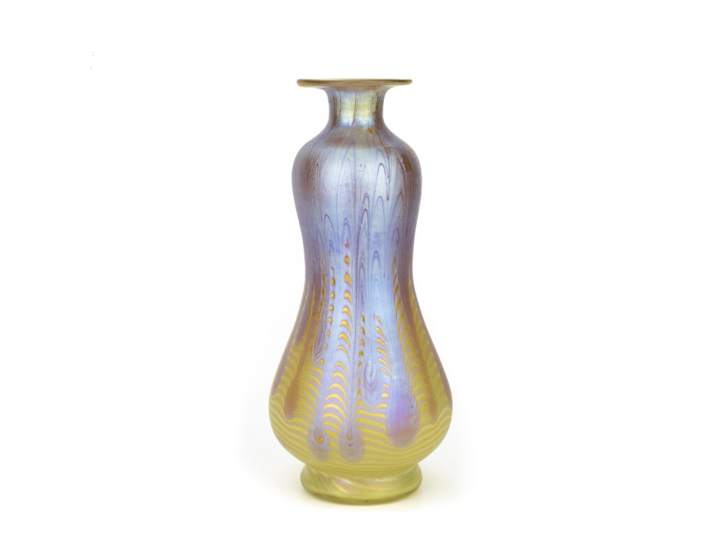 Johann Loetz Witwe Phanomen Genre 8065 in ground color "Thea" Series I 8065, produced in 1899