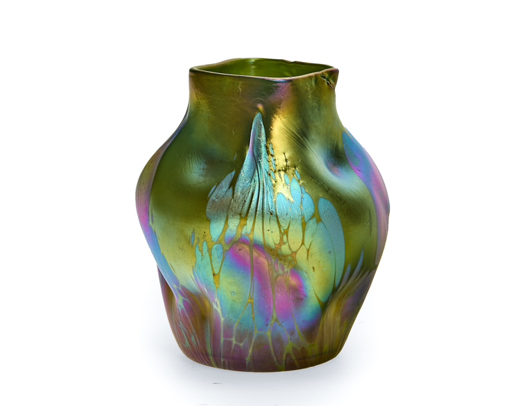 Johann-Loetz-Witwe-Phanomen-Genre-2-484-Medici-Russian-Green-First-9 Johann Loetz Witwe Phänomen Genre 2/484 Medici vase blown in ground color Russian Green