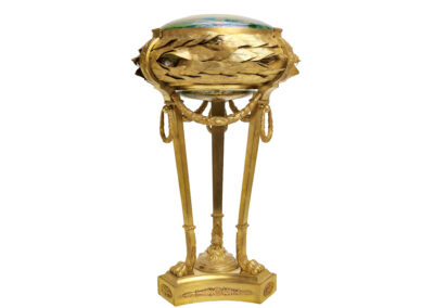 Fritz Heckert – Gilded Bronze Lamp with Iridescent Glass in Neoclassical Design, ca. 1900
