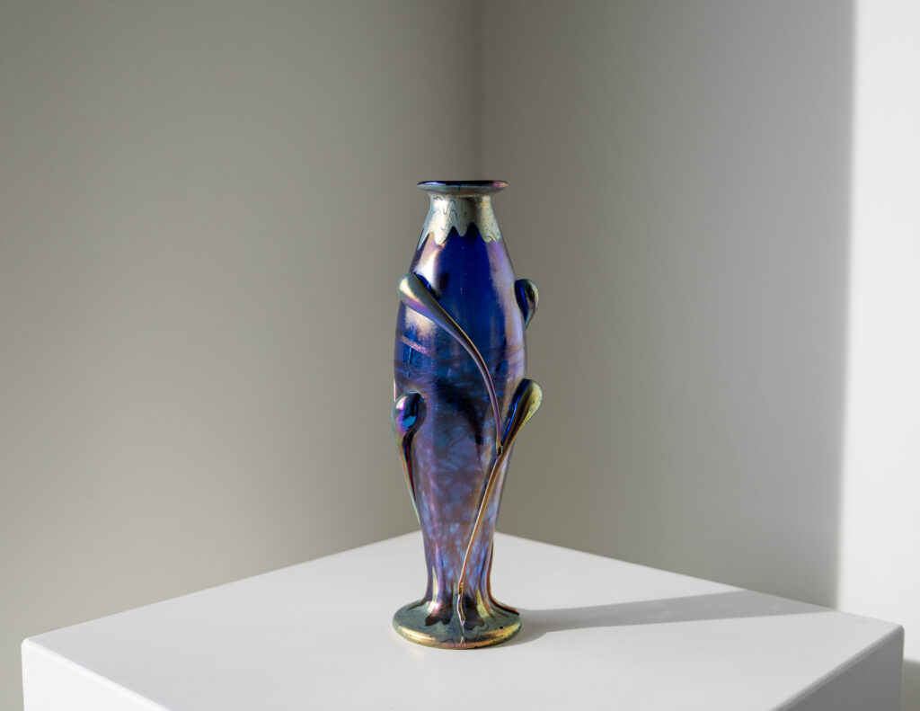Johann Loetz Witwe Phanomen Genre 392 vase designed by Franz Hofstotter for the Paris 1900 World Exhibition