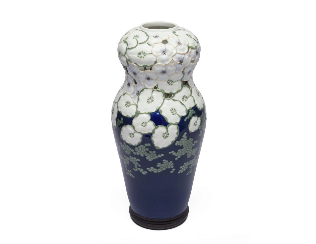 Bing & Grøndahl Art Nouveau porcelain vase by Fanny Garde circa 1900